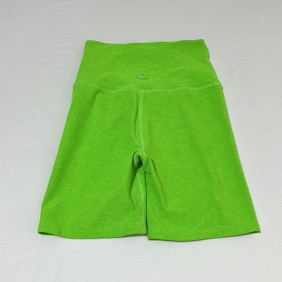 Beyond Yoga Neon Heather Green High Waisted Biker Shorts - Picture 10 of 11